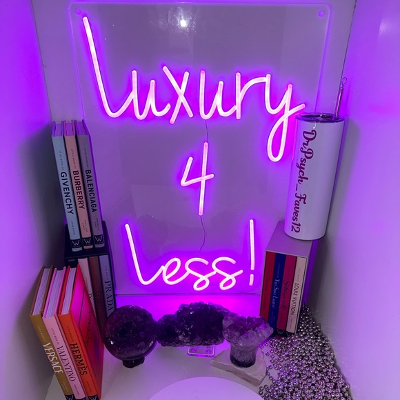 Like this post to be notified when I go live! Louboutin and Friends! - Picture 7 of 17